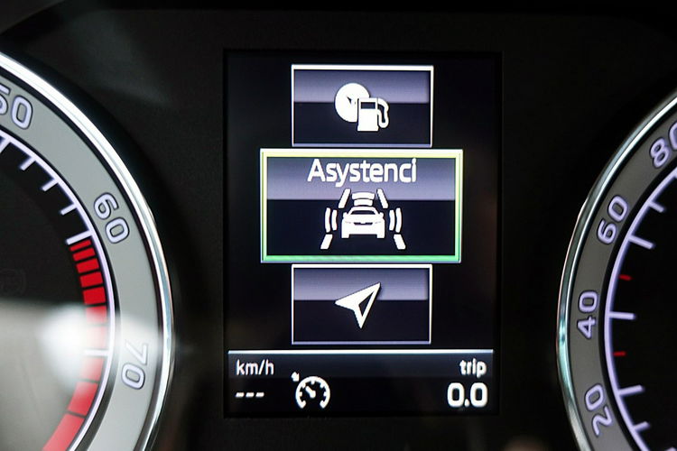 Skoda Superb 4x4 272 KM STYLE+DSG GWARANCJA 1wł Kraj Bezwypad F23% 4x2 zdjęcie 49