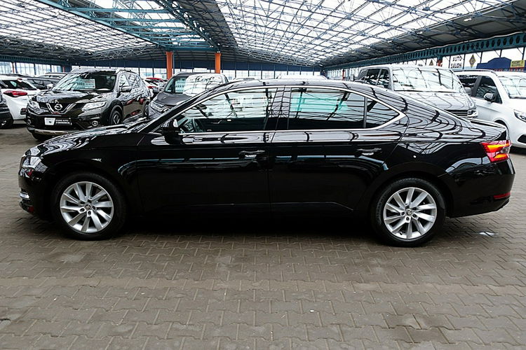 Skoda Superb 4x4 272 KM STYLE+DSG GWARANCJA 1wł Kraj Bezwypad F23% 4x2 zdjęcie 58
