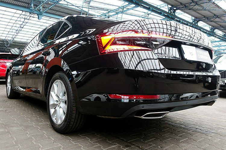 Skoda Superb 4x4 272 KM STYLE+DSG GWARANCJA 1wł Kraj Bezwypad F23% 4x2 zdjęcie 75