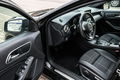 samochód osobowy Mercedes zdjęcie 13