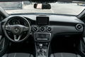 samochód osobowy Mercedes zdjęcie 17
