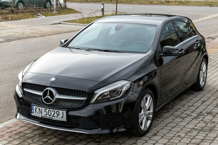 Mercedes A 160 1.6_Benzyna_102KM_122 tyś. km zdjęcie 4