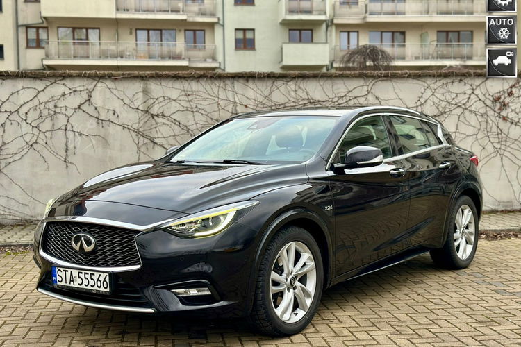 Infiniti Q30 2.2 DIESEL - Bogata wersja - 114 tys km zdjęcie 1