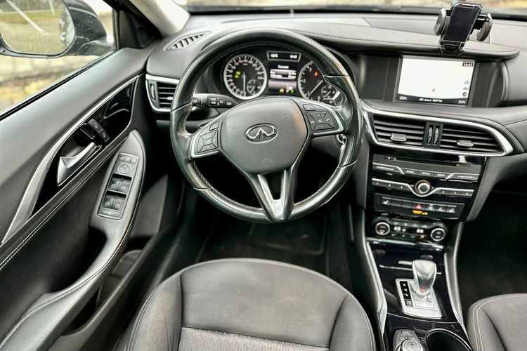 Infiniti Q30 2.2 DIESEL - Bogata wersja - 114 tys km zdjęcie 16