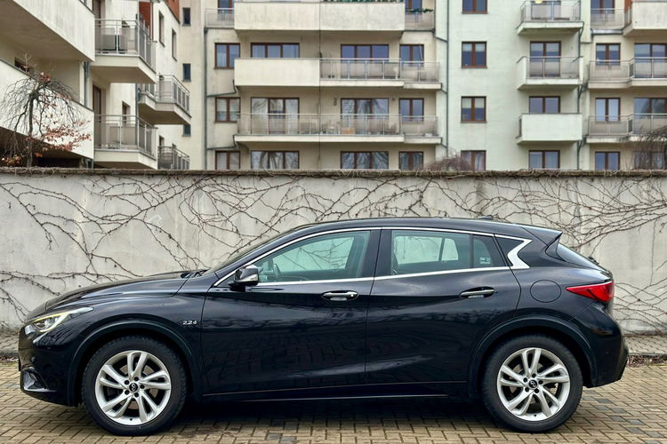 Infiniti Q30 2.2 DIESEL - Bogata wersja - 114 tys km zdjęcie 2