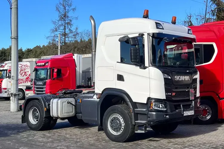SCANIA XT g450 4x4 NG z hydrauliką nowy model kabina syp. z Niemiec zdjęcie 2
