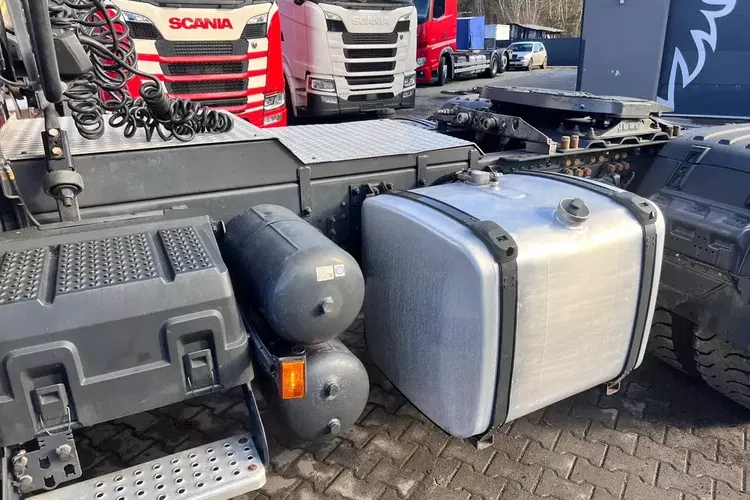 SCANIA XT g450 4x4 NG z hydrauliką nowy model kabina syp. z Niemiec zdjęcie 24