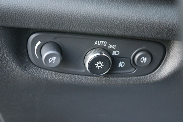 Opel Insignia INNOVATION 170HP F-vat Salon Polska Gwarancja zdjęcie 17