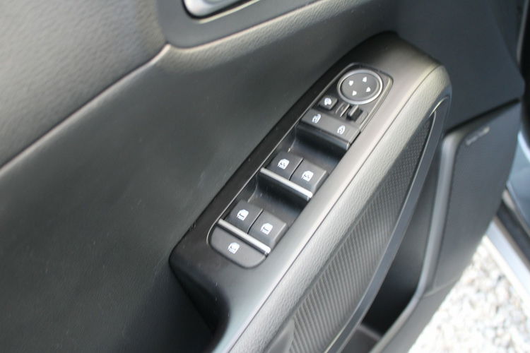 Kia Soul E-Soul 204KM 64kWh L F-Vat Szyberdach zdjęcie 15