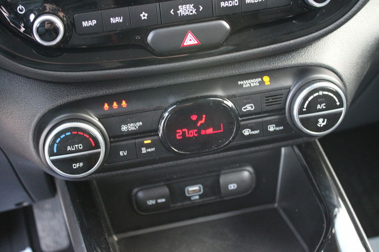 Kia Soul E-Soul 204KM 64kWh L F-Vat Szyberdach zdjęcie 25