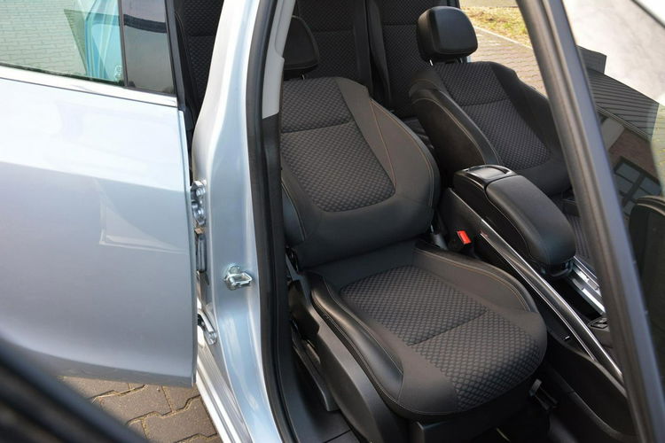 Opel Zafira 1.4T(140KM) Duza Navi pól-Skóry Park Assist 7-Foteli 2xParktronik zdjęcie 18