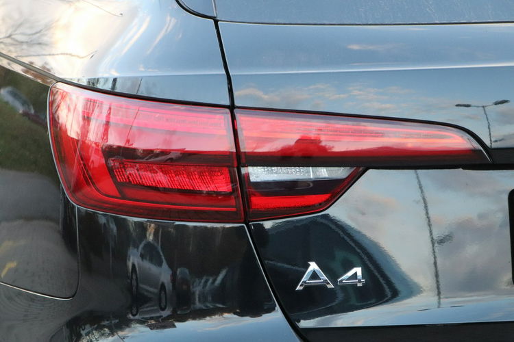 Audi A4 ,  S-LINE,  AUTOMAT,  zarejestrowany zdjęcie 20