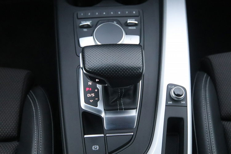 Audi A4 ,  S-LINE,  AUTOMAT,  zarejestrowany zdjęcie 30