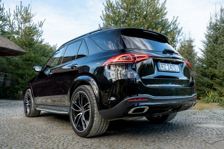 Mercedes GLE 300 7 osobowy / 300D 4MATIC / Faktura / Gwarancja / 2 komplety kół zdjęcie 10