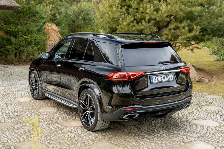 Mercedes GLE 300 7 osobowy / 300D 4MATIC / Faktura / Gwarancja / 2 komplety kół zdjęcie 23