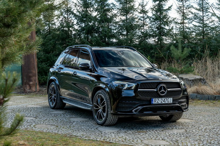 Mercedes GLE 300 7 osobowy / 300D 4MATIC / Faktura / Gwarancja / 2 komplety kół zdjęcie 28