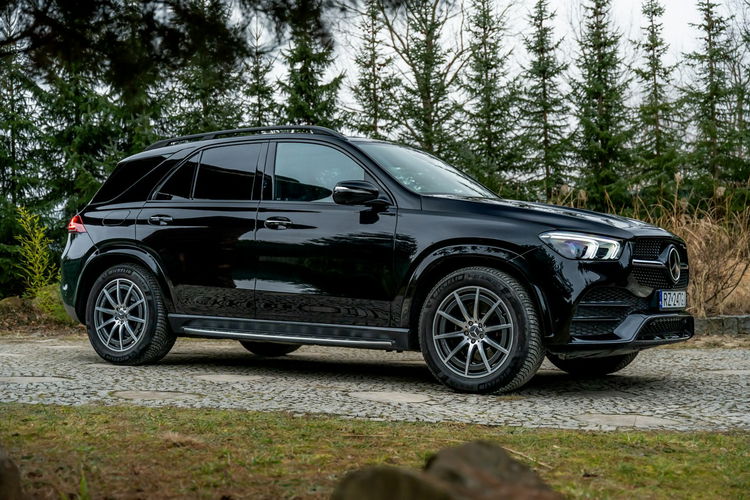 Mercedes GLE 300 7 osobowy / 300D 4MATIC / Faktura / Gwarancja / 2 komplety kół zdjęcie 30
