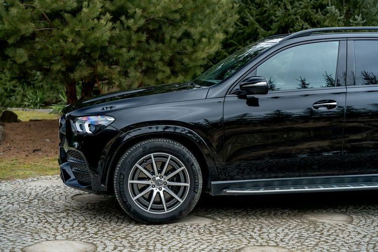 Mercedes GLE 300 7 osobowy / 300D 4MATIC / Faktura / Gwarancja / 2 komplety kół zdjęcie 32