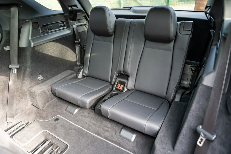 Mercedes GLE 300 7 osobowy / 300D 4MATIC / Faktura / Gwarancja / 2 komplety kół zdjęcie 78