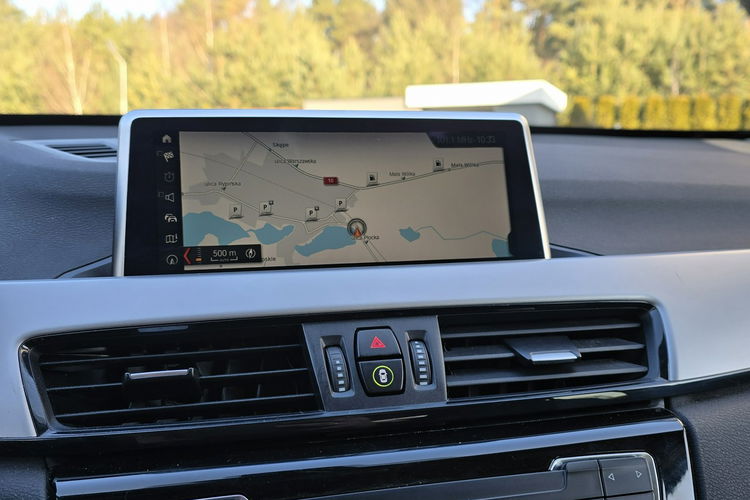 BMW X1 2.0D sDrive18d / Panorama / Bezwypadkowa / Serwisowana w ASO zdjęcie 15