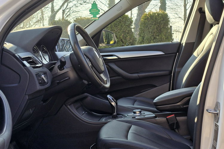 BMW X1 2.0D sDrive18d / Panorama / Bezwypadkowa / Serwisowana w ASO zdjęcie 29