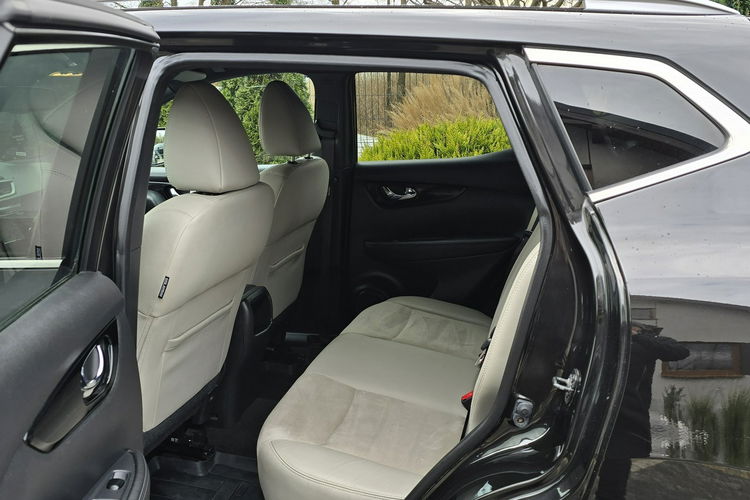 Nissan Qashqai 1.2 DIG-T TEKNA / Salon PL / Bezwypadkowy / ZADBANY zdjęcie 19