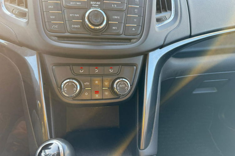 Opel Zafira navi, klimatronic, zarejestrowany zdjęcie 16