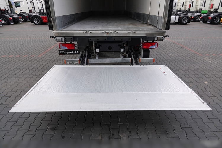 MAN TGS 26.360 / 6x2 / CHŁODNIA -8.2 M / AGREGAT CARRIER SUPRA 850 / WINDA ZAŁADOWCZA / BOCZNE DRZWI / 2022 ROK / PO KONTRAKCIE SERWISOWYM  zdjęcie 25