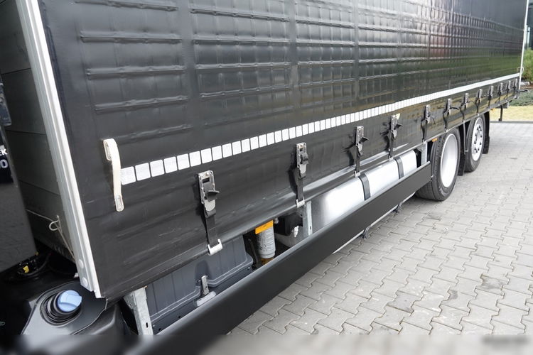 Mercedes ACTROS 2551 / 6x2 / FIRANKA - 7.8 m / SOLÓWKA / PODNOSZONY DACH / 2023 ROK / KLIMA POSTOJOWA / PO ZŁOTYM KONTRAKCIE SERWISOWYM / zdjęcie 13