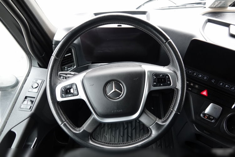 Mercedes ACTROS 2551 / 6x2 / FIRANKA - 7.8 m / SOLÓWKA / PODNOSZONY DACH / 2023 ROK / KLIMA POSTOJOWA / PO ZŁOTYM KONTRAKCIE SERWISOWYM / zdjęcie 38