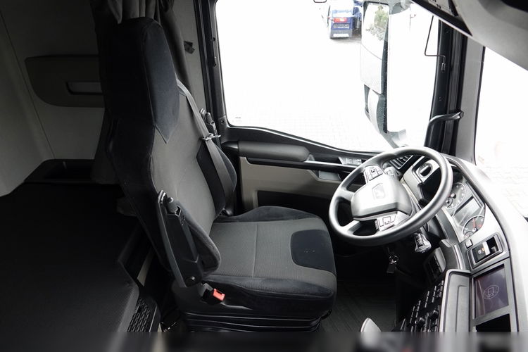 MAN TGX 18.470 / RETARDER / CAŁY NA PODUSZKACH / NOWY MODEL / GM / OPONY 100% / PO KONTRAKCIE SERWISOWYM zdjęcie 25