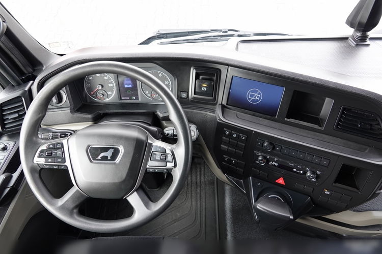 MAN TGX 18.470 / RETARDER / CAŁY NA PODUSZKACH / NOWY MODEL / GM / OPONY 100% / PO KONTRAKCIE SERWISOWYM zdjęcie 27