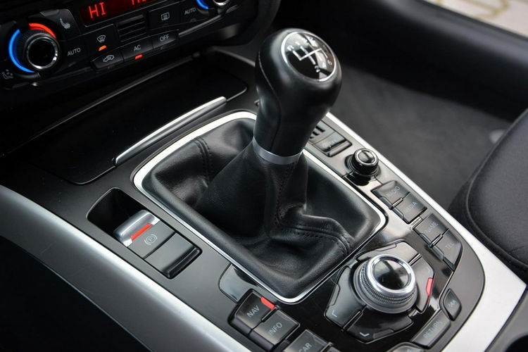 Audi A4 2.0TDI(143KM) Navi MMI Klimatronic Parktronic Chrom Aso zdjęcie 32