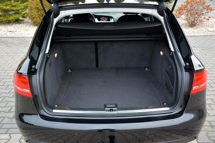 Audi A4 2.0TDI(143KM) Navi MMI Klimatronic Parktronic Chrom Aso zdjęcie 36