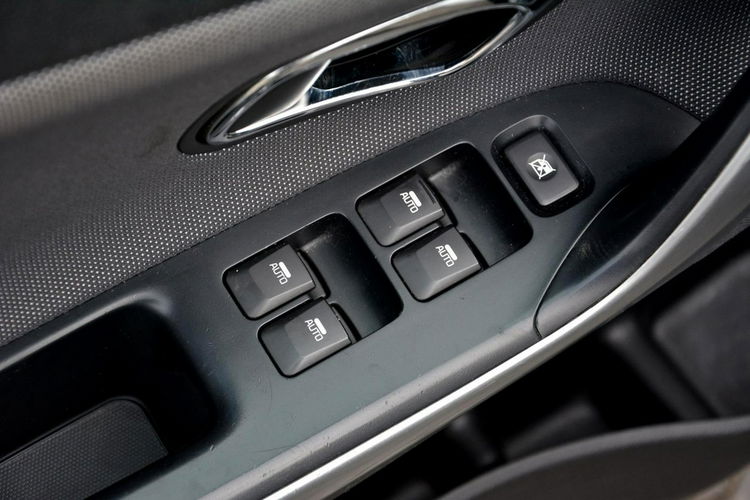 Cee'd 1.4(100KM) Ledy Navi Kamera Klimatronic Parktronic Serwis Kia zdjęcie 32