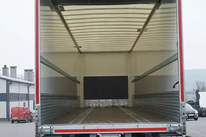 LECITRAILER / KONTENER / ROLETA / WINDA / OŚ PODNOSZONA / JAK NOWA zdjęcie 10