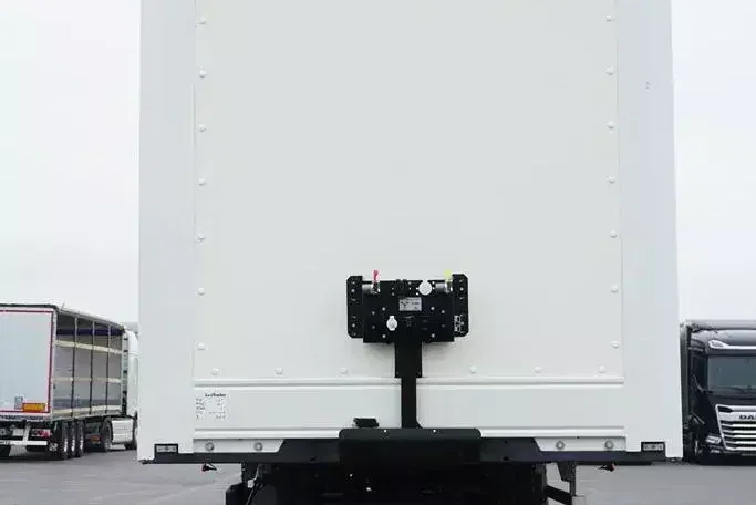 LECITRAILER / KONTENER / ROLETA / WINDA / OŚ PODNOSZONA / JAK NOWA zdjęcie 7