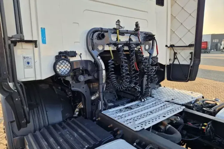 Scania R 410 LA4x2MNA zdjęcie 4
