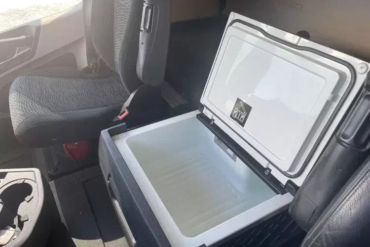 Mercedes Actros 3563 8x4 / wywrotka do zboża 20 t ładowności zdjęcie 16