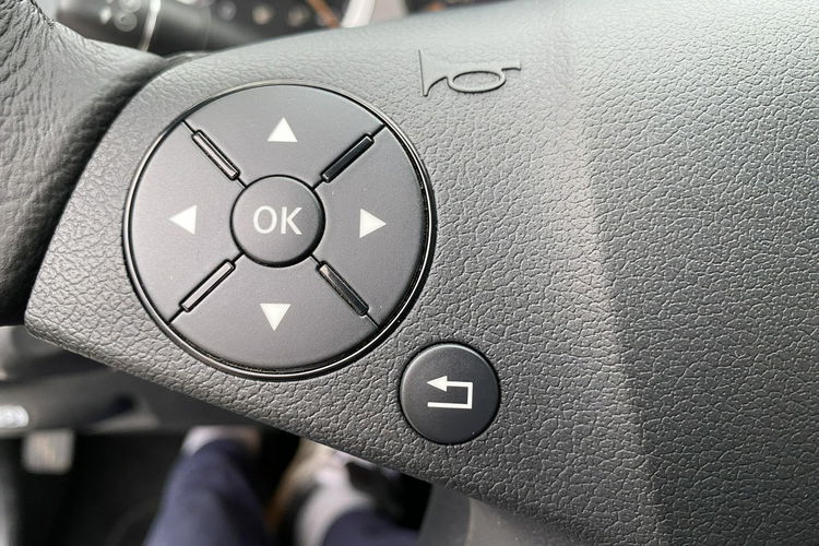 Mercedes C 200 Bardzo zadbana - 100% oryginalny przebieg.NOWY ROZRZĄD zdjęcie 22