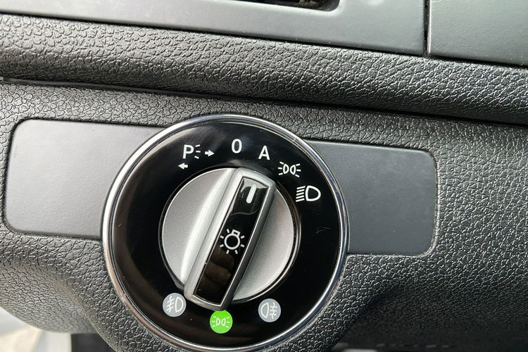 Mercedes C 200 Bardzo zadbana - 100% oryginalny przebieg.NOWY ROZRZĄD zdjęcie 25