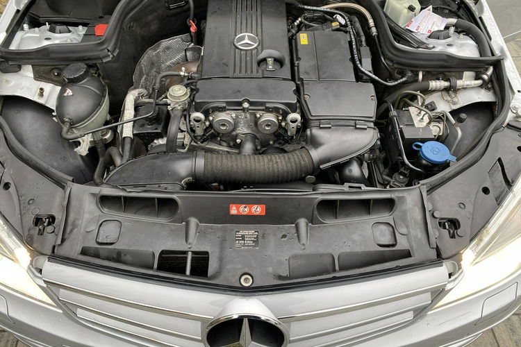 Mercedes C 200 Bardzo zadbana - 100% oryginalny przebieg.NOWY ROZRZĄD zdjęcie 26