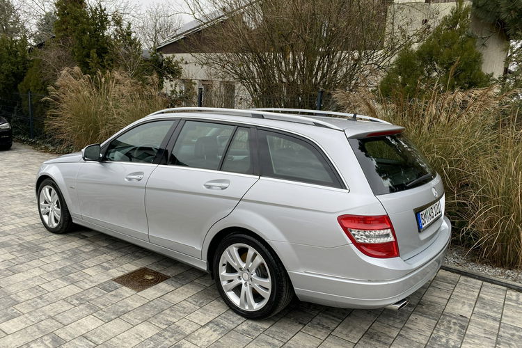 Mercedes C 200 Bardzo zadbana - 100% oryginalny przebieg.NOWY ROZRZĄD zdjęcie 3
