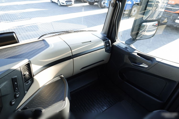Mercedes ACTROS 2551 / ZESTAW TANDEM PRZEJAZDOWY 120 M3 / GIGA SPACE / 2023 ROK / KLIMA POSTOJOWA / PO KONTRAKCIE SERWISOWYM zdjęcie 53