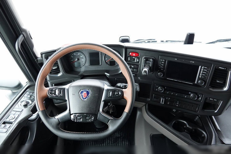 Scania R 450 / RETARDER / NISKA KABINA / HYDRAULIKA / PO KONTRAKCIE SERWISOWYM  zdjęcie 30
