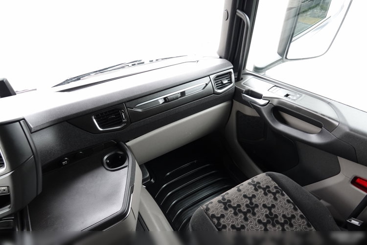 Scania R 450 / RETARDER / NISKA KABINA / HYDRAULIKA / PO KONTRAKCIE SERWISOWYM  zdjęcie 33