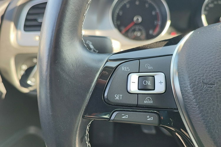 Volkswagen Golf Oryginalny lakier 100% - pełny serwis + wersja Lounge zdjęcie 12