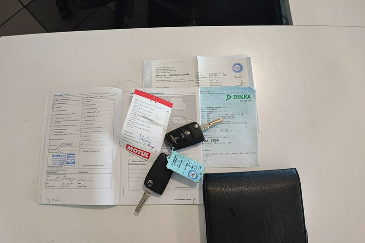 Volkswagen Golf Oryginalny lakier 100% - pełny serwis + wersja Lounge zdjęcie 23