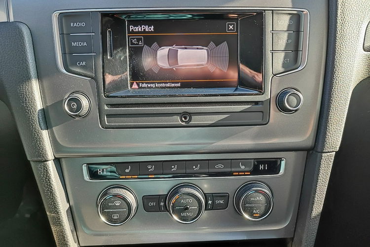 Volkswagen Golf Oryginalny lakier 100% - pełny serwis + wersja Lounge zdjęcie 8