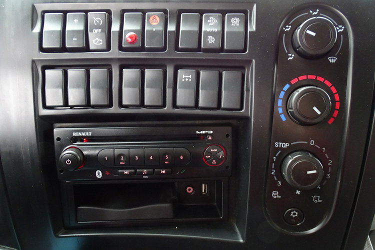 Renault D19 Fabryczny ADR Zabudowa do Przewożenia Butli z Gazem Adr EX/II-EX/III-AT-FL-0X Książka Serwisowa Klima Euro 6 zdjęcie 10